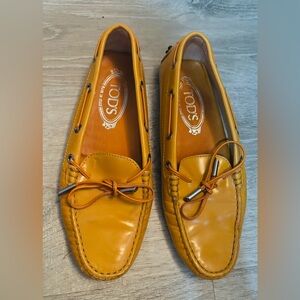 🧡TOD’S LUXE SLIP ON Orange shade LOAFER (6)